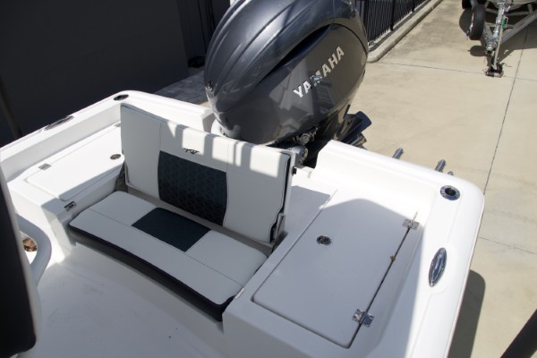 a01QO00000gPWxPYAW_29 (Custom).jpg