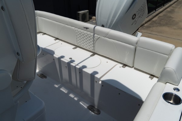 a01QO00000gUtTXYA0_28 (Custom).jpg