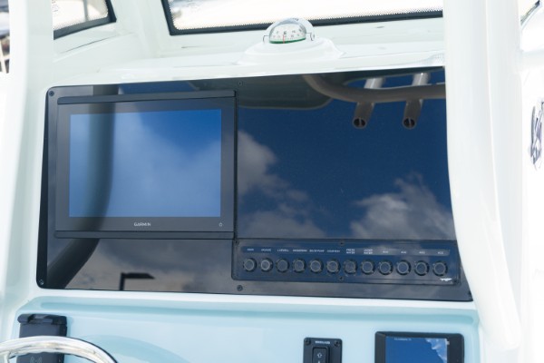 a01QO00000gUtTXYA0_22 (Custom).jpg