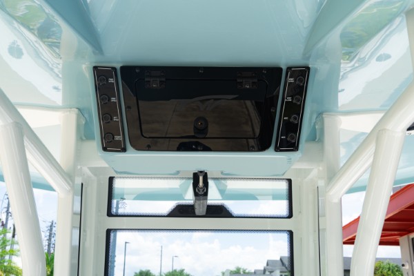 a01QO00000gUtTXYA0_30 (Custom).jpg