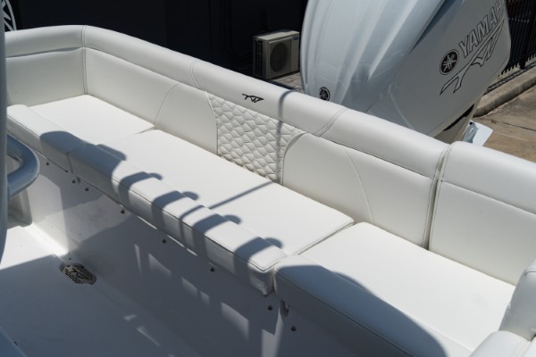 a01QO00000gUtTXYA0_19 (Custom).jpg